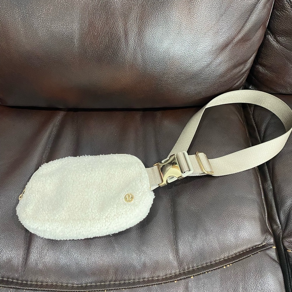 Fleece Lululemon belt bag